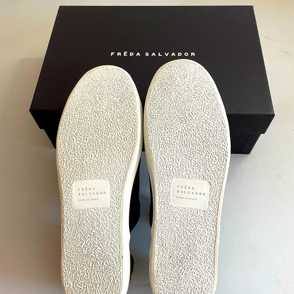 Freda Salvador EDA D’orsay Sneaker Size 8 1/2
Black Leather - Picture 5 of 9